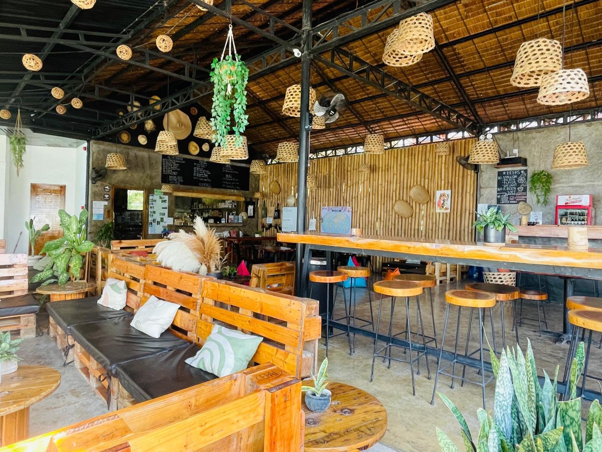 Maayong Hostel (Adults Only) Моалбоал Екстер'єр фото